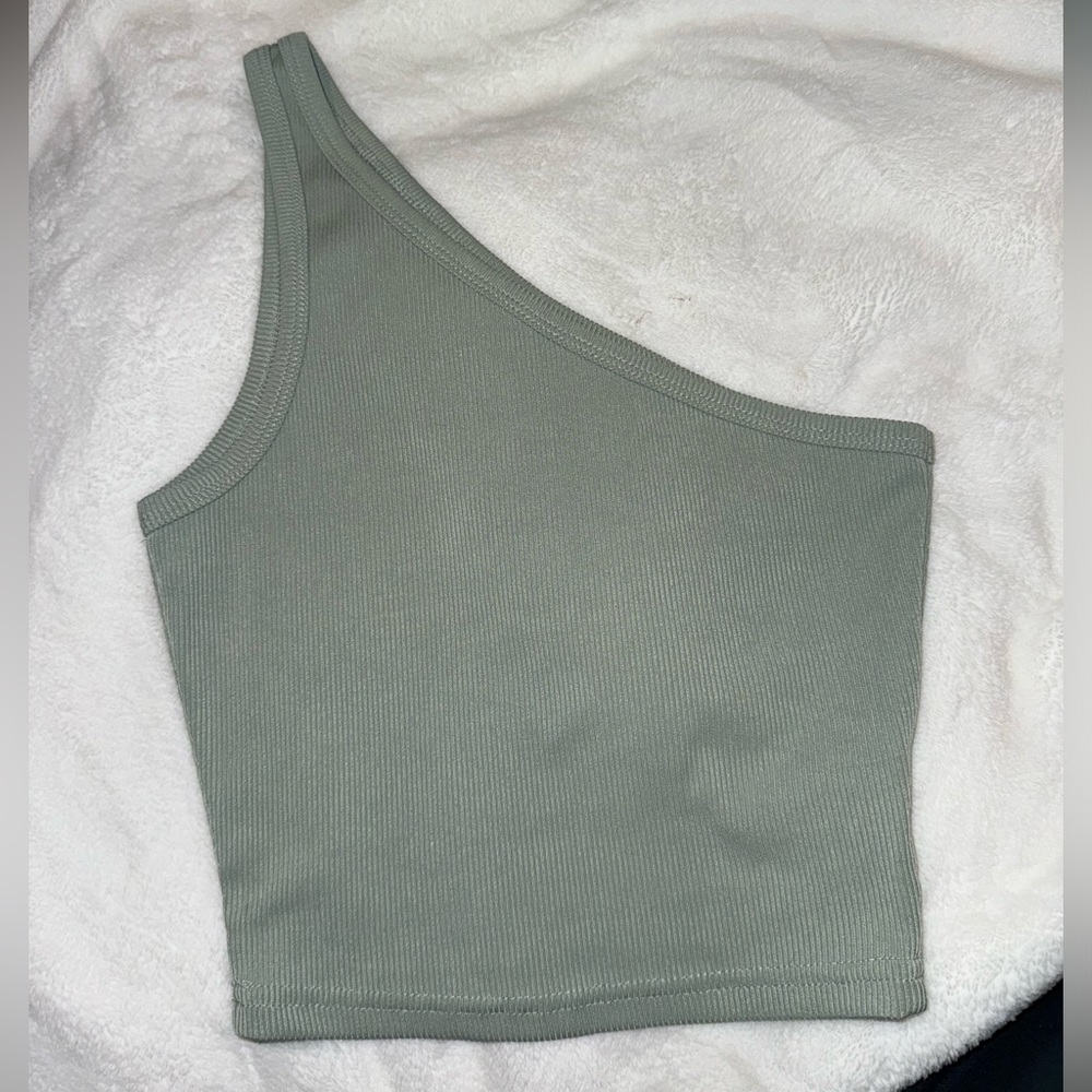 Green one shoulder crop top